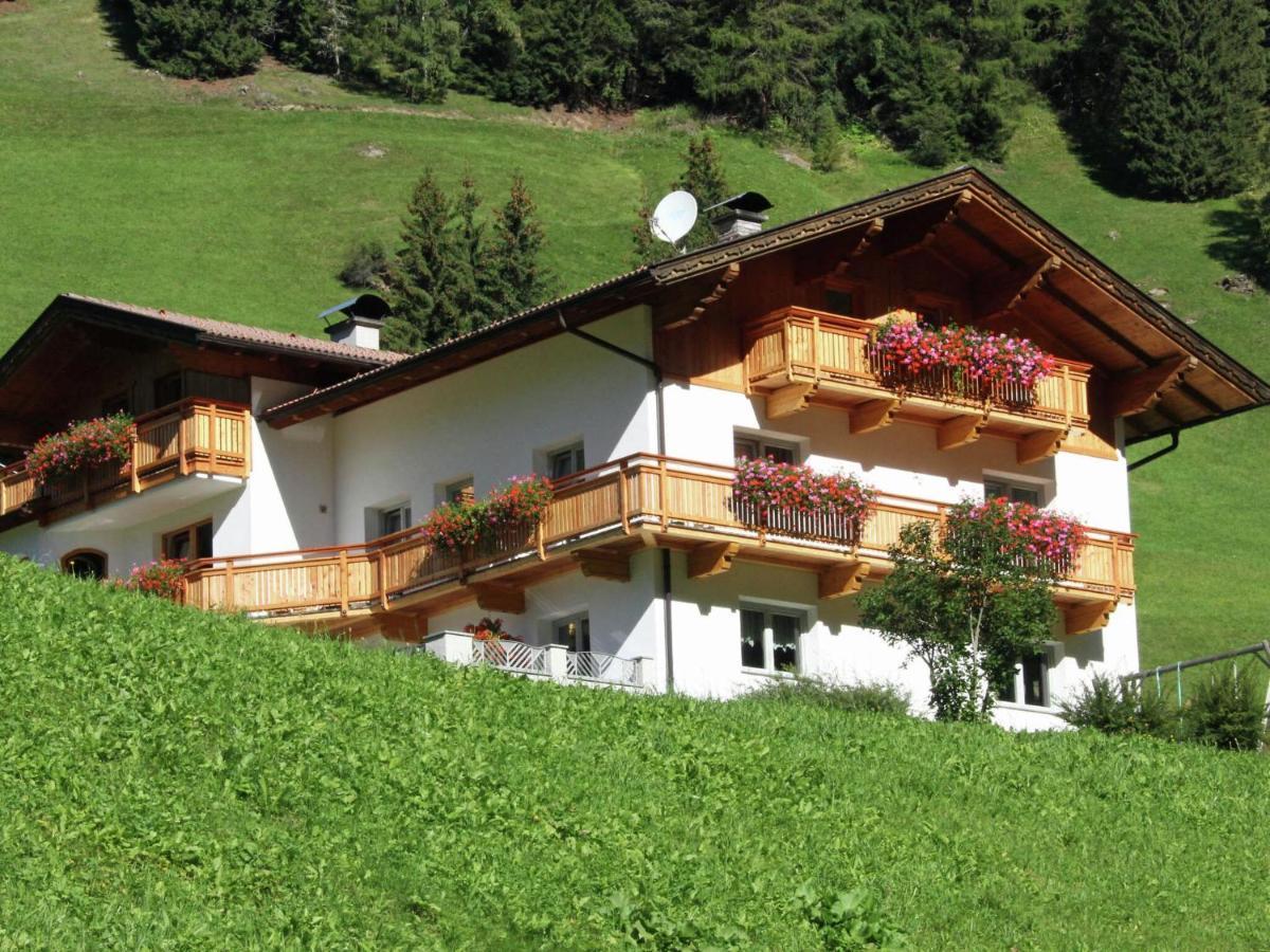 Home With A Wooden Decor And Full Of Atmosphere Außervillgraten Buitenkant foto